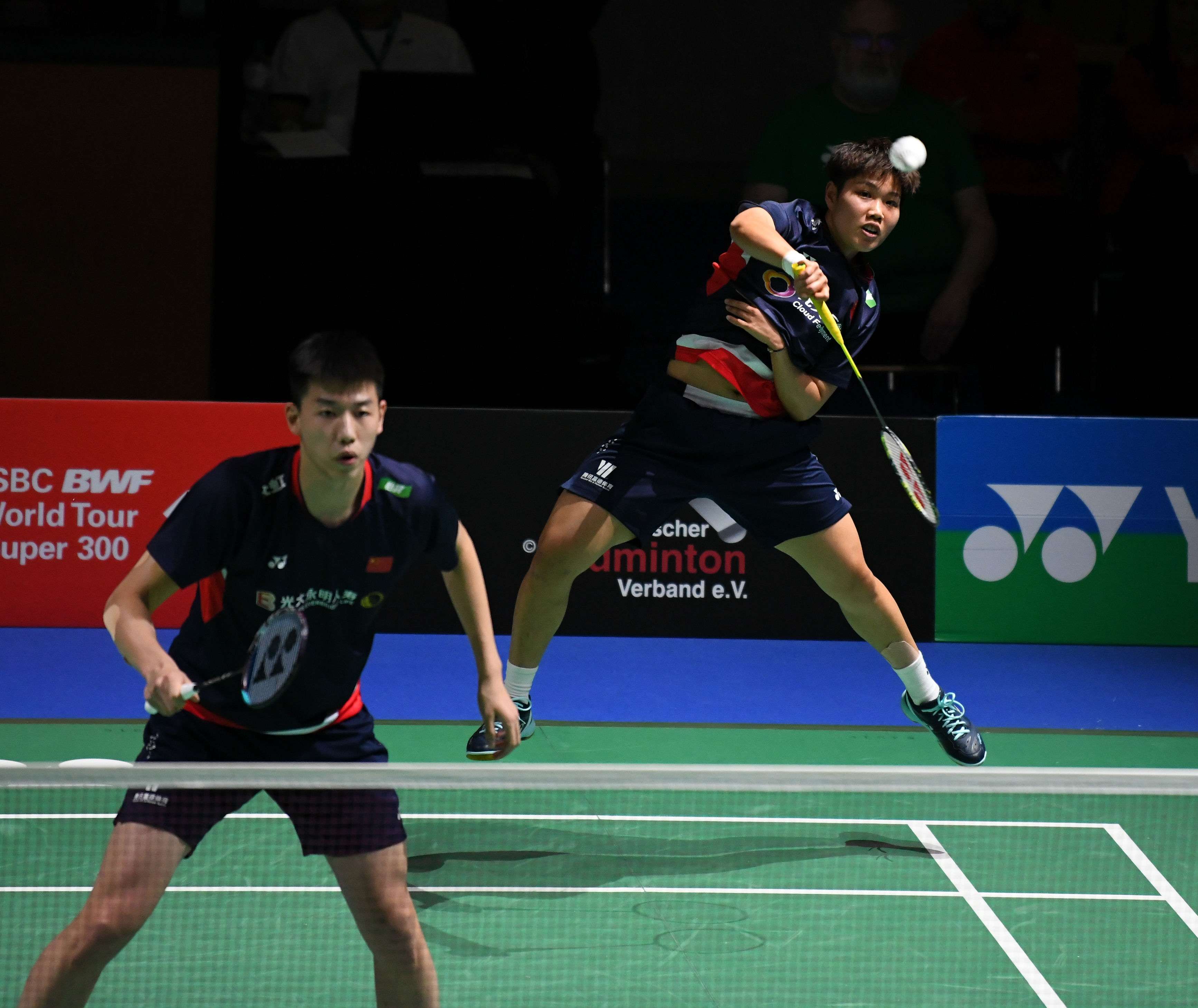 俱乐部在球 俱乐部在球