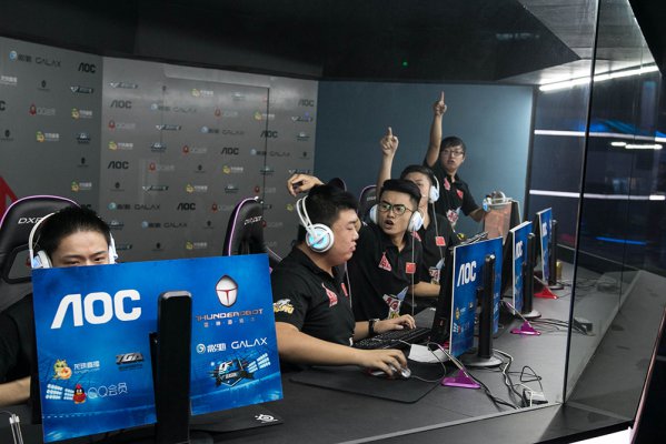 的热身赛 的热身赛