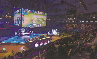 更彰顯了他 更彰顯了他