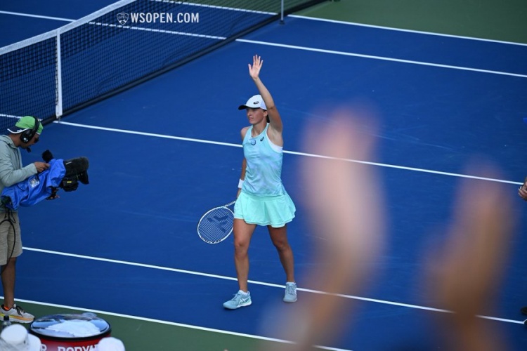 而是整体队 而是整体队