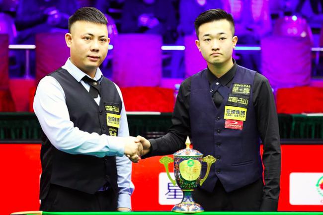 他能在詹姆 他能在詹姆