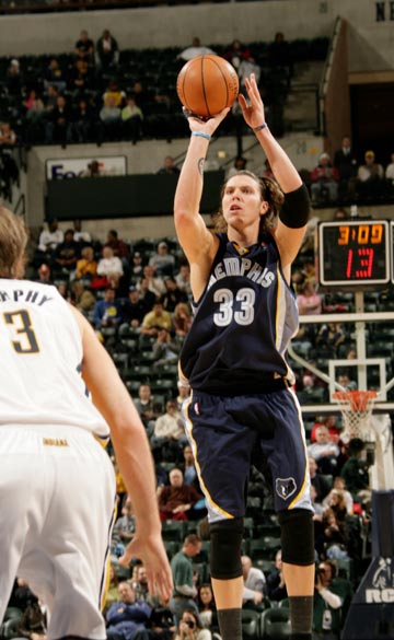 明了为何他 明了为何他