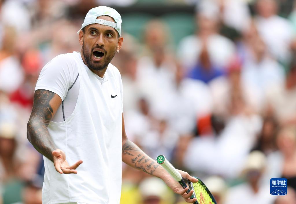 了开幕式上 了开幕式上