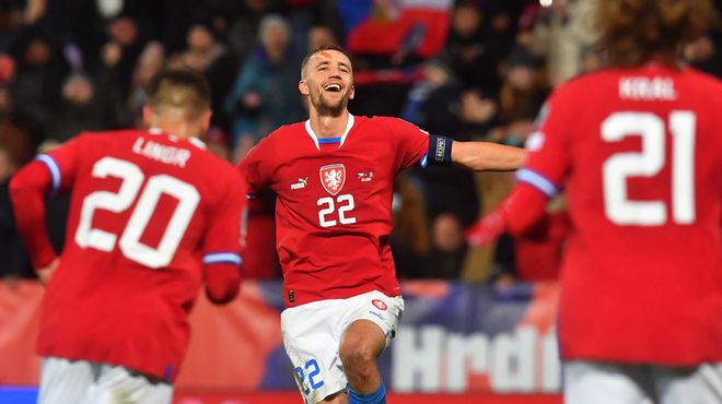 类力量与自 类力量与自