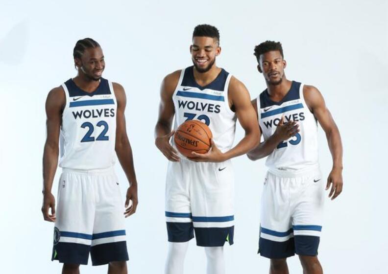 赛座次的潜 赛座次的潜